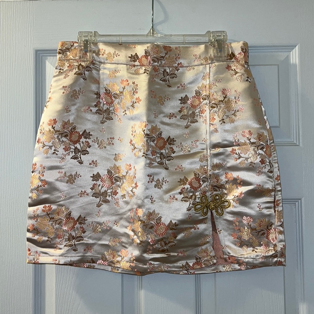 Fashion Nova Textured Floral Mini Skirt